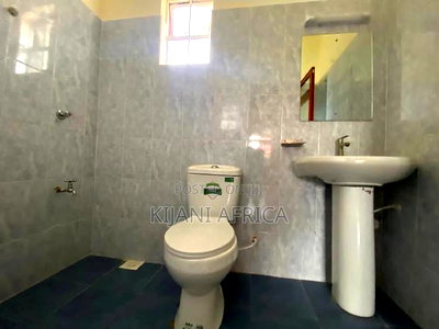 3bdrm Bungalow in Kamulu for rent - Image 9