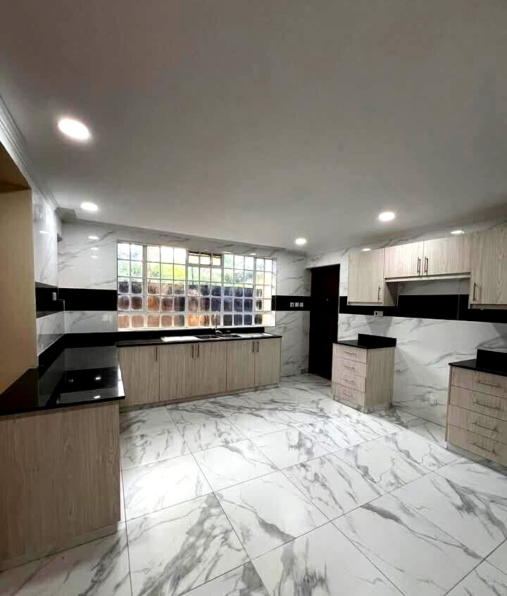 5-Ensuite Townhouse with DSQ in 3-Unit Compound - Lavington