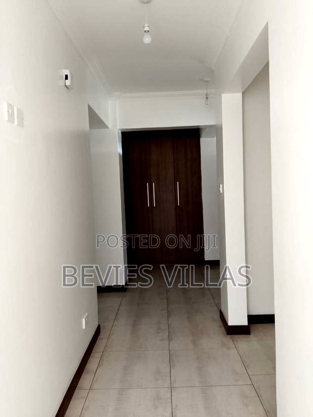 4bdrm Apartment in Parklands for sale