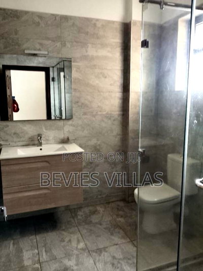 4bdrm Apartment in Parklands for sale - Image 12