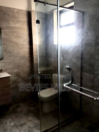 4bdrm Apartment in Parklands for sale - Image 14