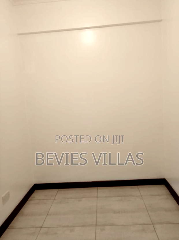 4bdrm Apartment in Parklands for sale