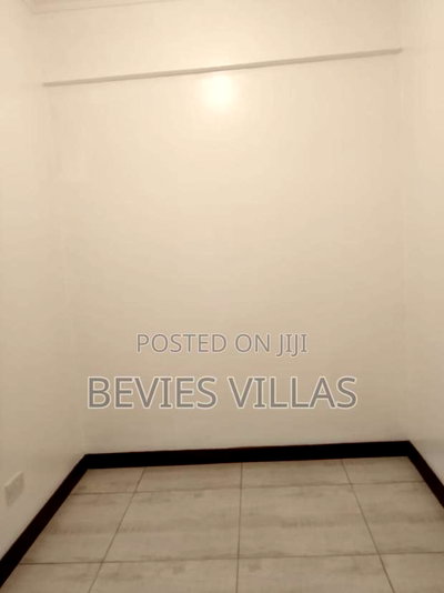 4bdrm Apartment in Parklands for sale - Image 2