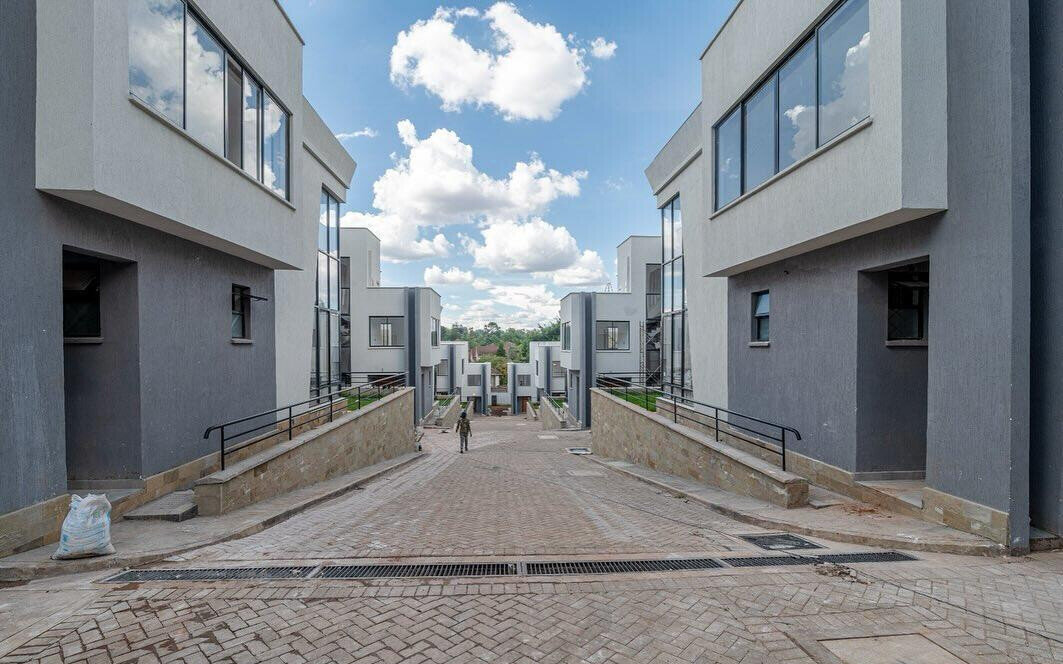 Ultra-Modern 5-Bed Townhouse in Exclusive Gated Community - Lavington