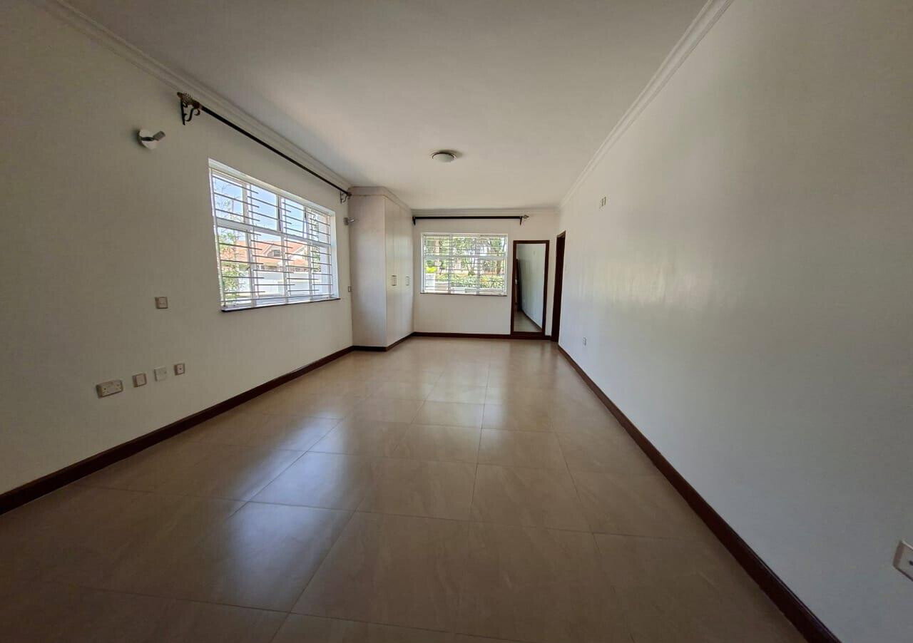 50x100 Garden Home with Parking