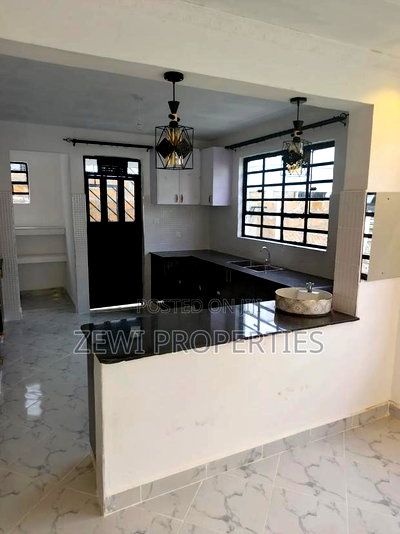 3bdrm Bungalow in Nkoroi for sale - Image 5