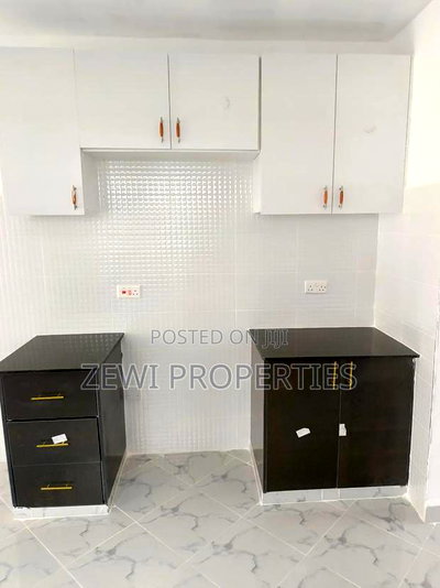 3bdrm Bungalow in Nkoroi for sale - Image 6