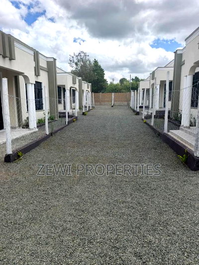 3bdrm Bungalow in Nkoroi for sale - Image 1