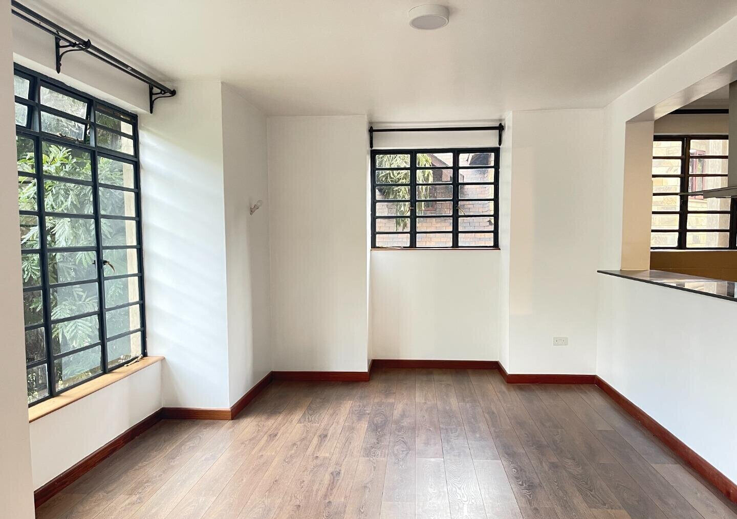4-Ensuite Townhouse with DSQ & Garden - Riverside Lavington