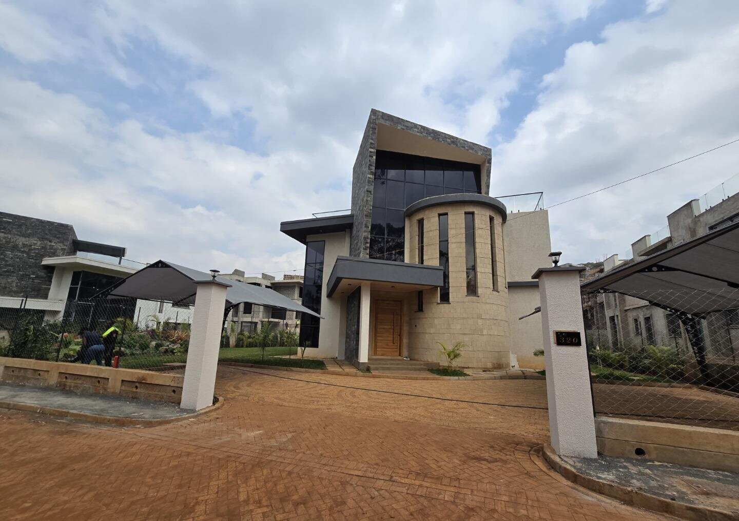 4-Ensuite Villa with DSQ & Lush Garden – Loresho