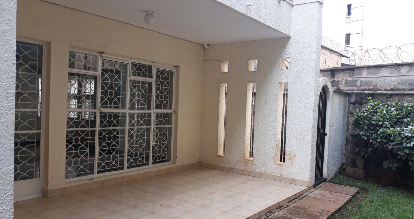 5BR Townhouse with Garden & Servants Quarters - Kileleshwa