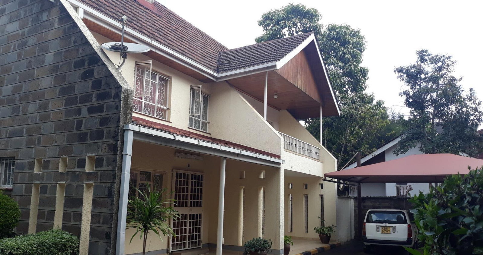 5BR Townhouse with Garden & Servants Quarters - Kileleshwa