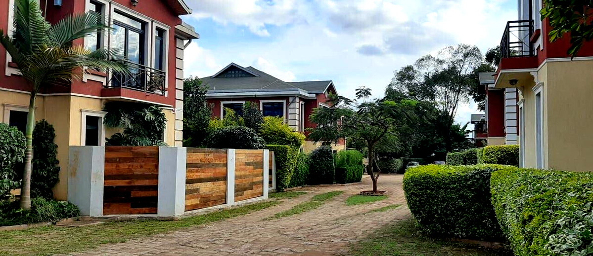 6-Ensuite Family Townhouse with Gym & Steam Room - Lavington