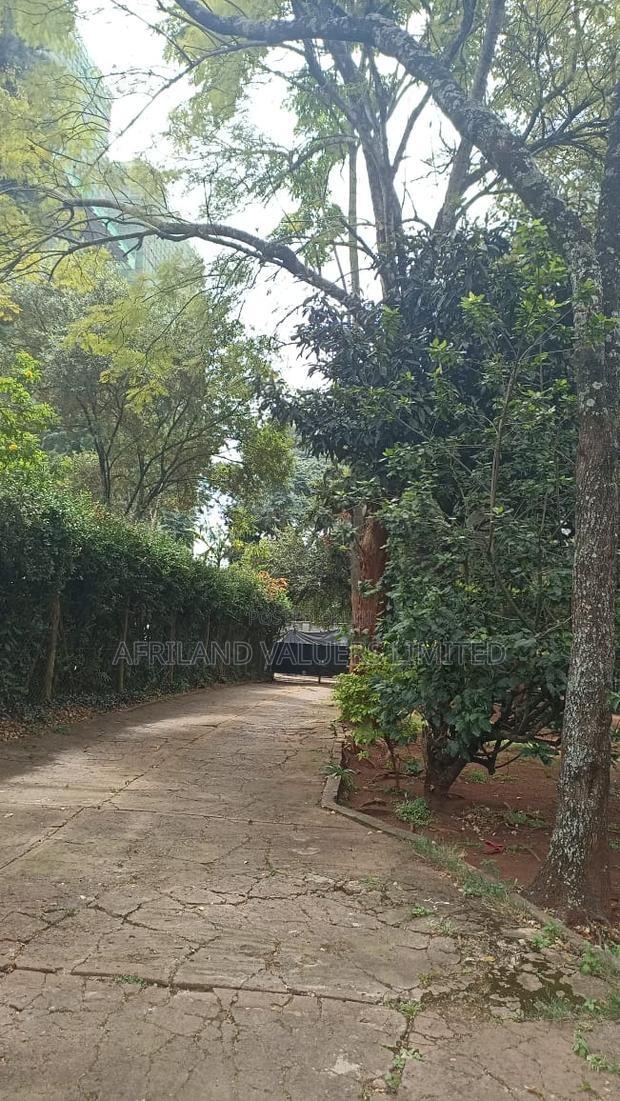 Prime 3/4 Acre Plot for Sale in Kileleshwa Along Othaya Road