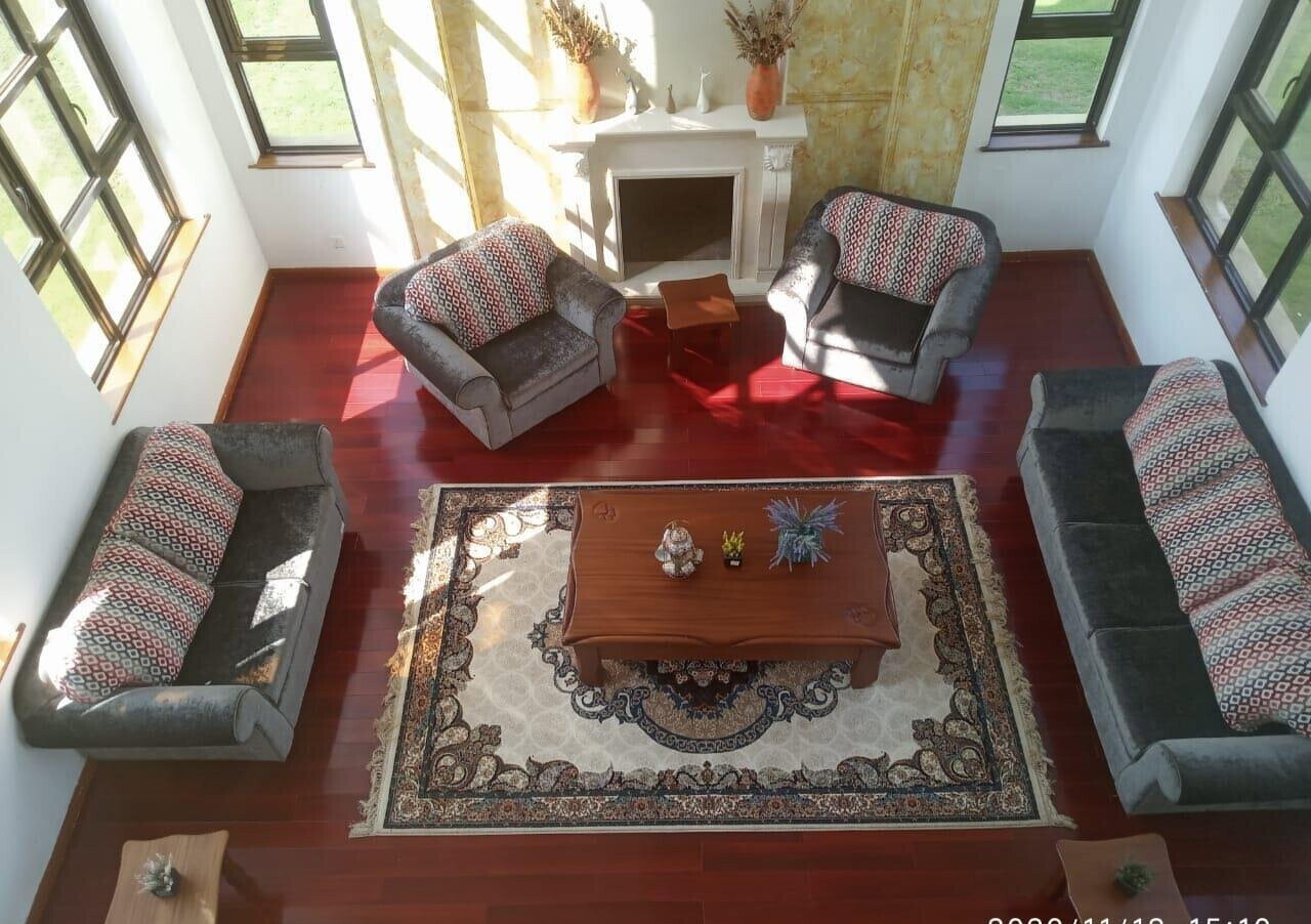 5-Ensuite Townhouse with Jacuzzi & Gym – 10-Min Walk to Karen Shops