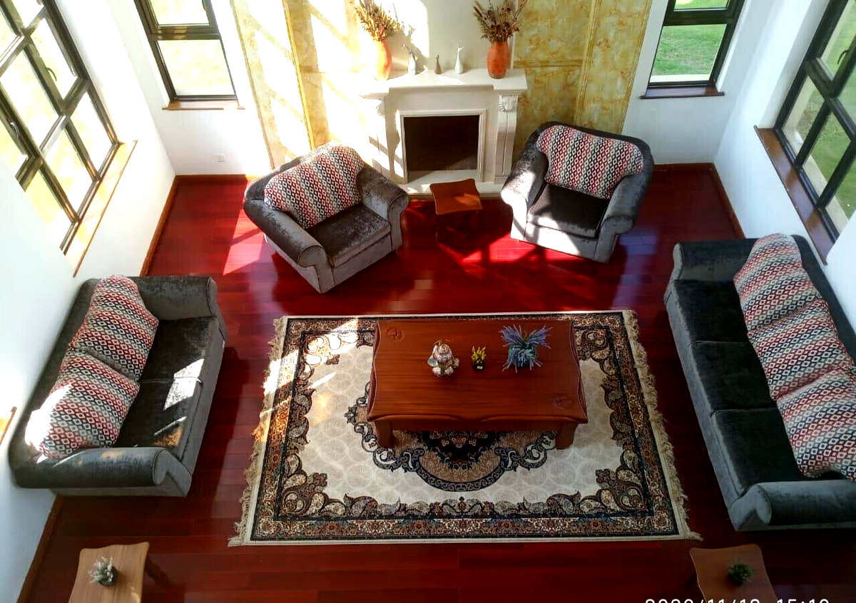 5-Ensuite Townhouse with Jacuzzi & Gym – 10-Min Walk to Karen Shops