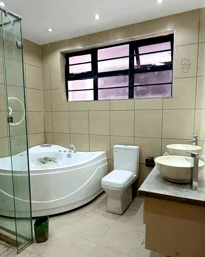 4BR All-Ensuite Mansionette with Jacuzzi & Attic Study - Membley