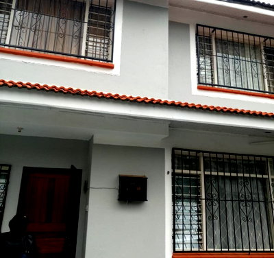 Remodeled 4BR Maisonette with DSQ & Playground - South C Gated