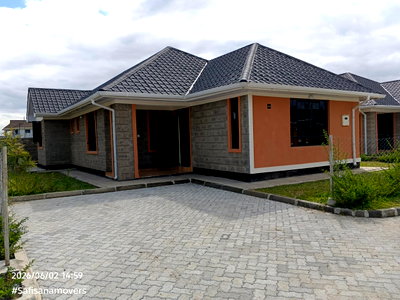3BR Bungalow + DSQ with Walk-in Closet – Katani Syokimau