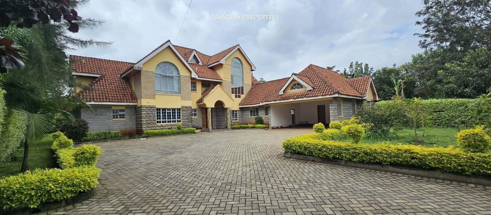 Half Acre 5BR Villa at KSh 350K