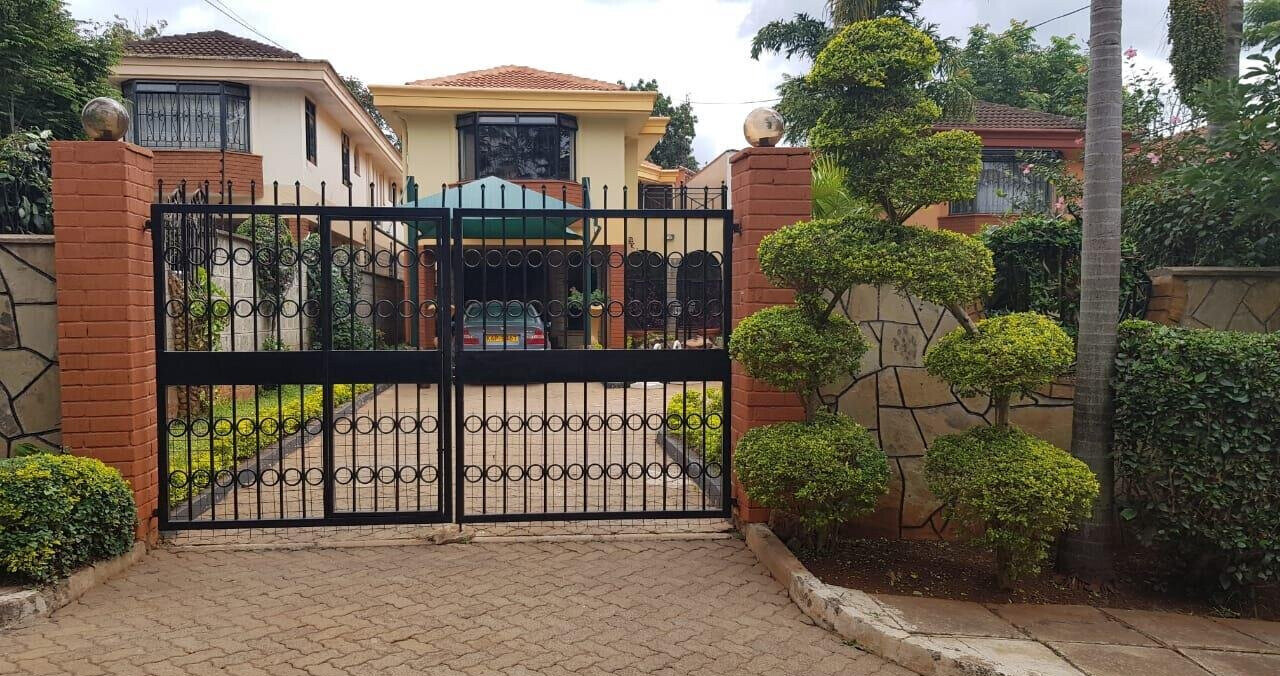 4-Ensuite Townhouse with 14 Units & Reliable Water - Westlands