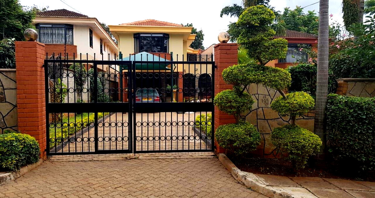 4-Ensuite Townhouse with 14 Units & Reliable Water - Westlands