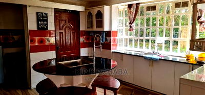 6bdrm Maisonette in Hillside for sale - Image 10