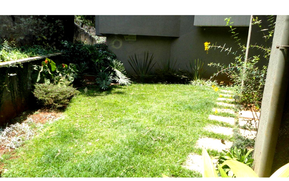 Newly Built 4-Ensuite Townhouse with Rooftop Terrace - Lavington
