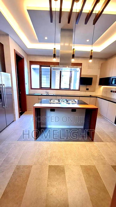 5bdrm Villa in Runda for sale - Image 13