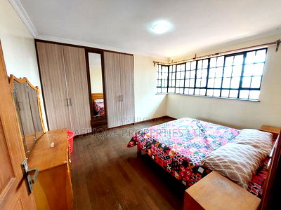 Furnished 5bdrm Mansion in Runda for rent - Image 14