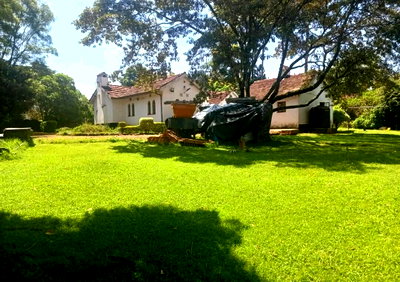 3/4 Acre Lavington Gem with Garden