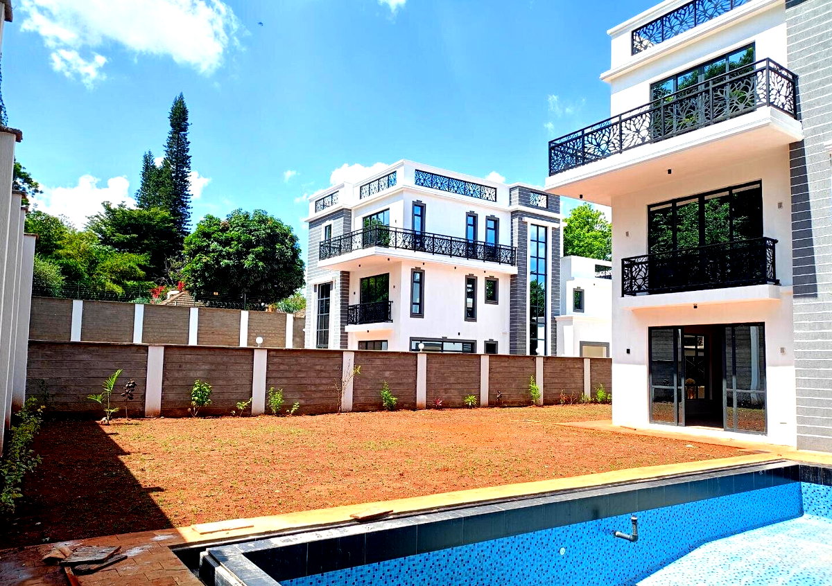 5-Ensuite Townhouse with Study, Pool & CCTV - Lavington