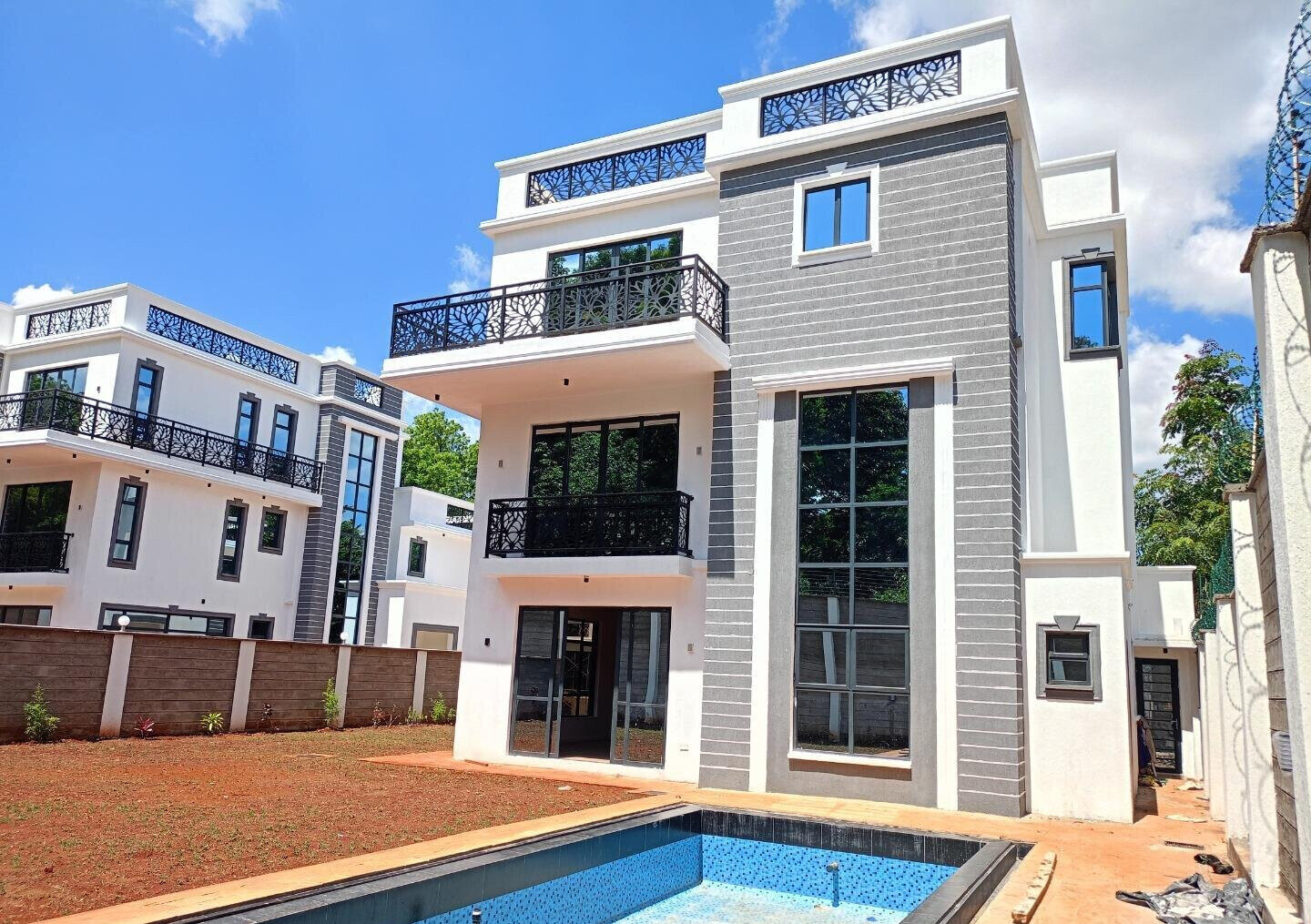 5-Ensuite Townhouse with Study, Pool & CCTV - Lavington