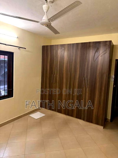 5bdrm Maisonette in Nyali for rent - Image 5