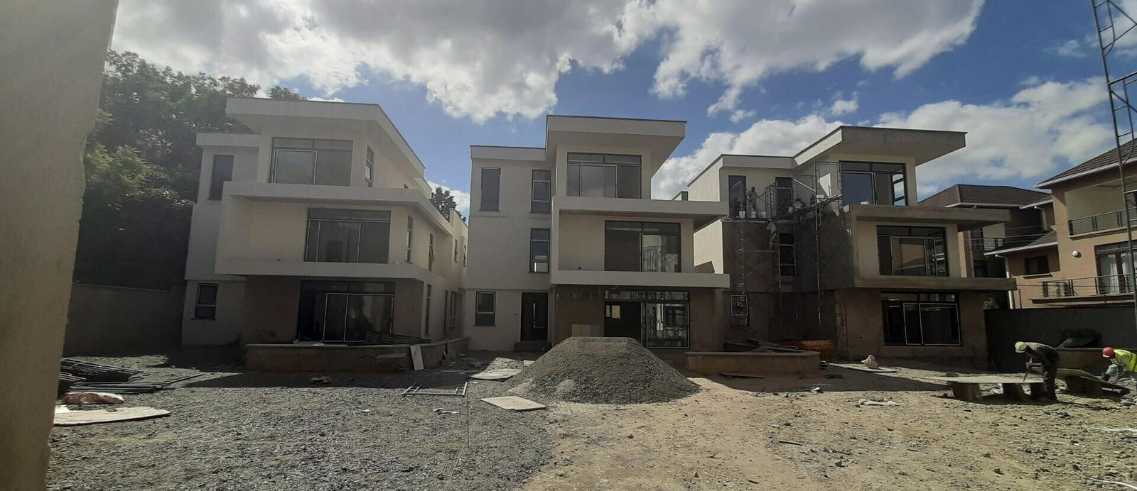 Brand New 5BR All-Ensuite Townhouse with DSQ & Generator - Kileleshwa