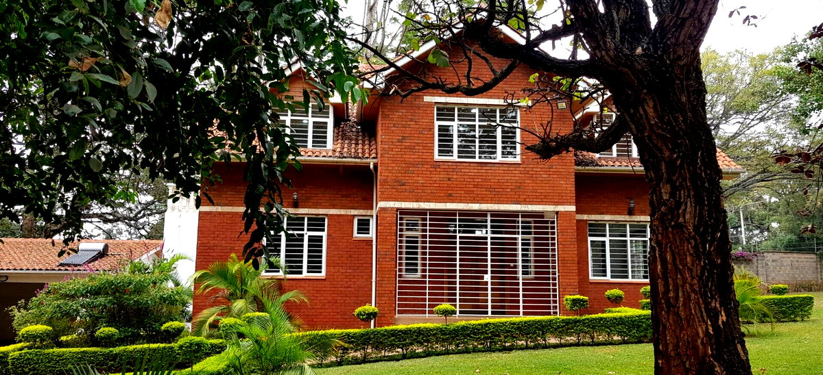 Private Guest Wing Home - Rosslyn
