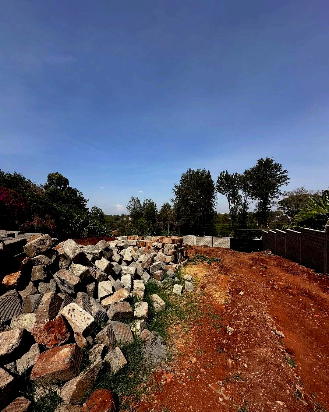 KSh 100M Serviced Plot in Karen