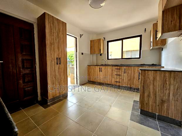 3bdrm Apartment in Uthiru for rent