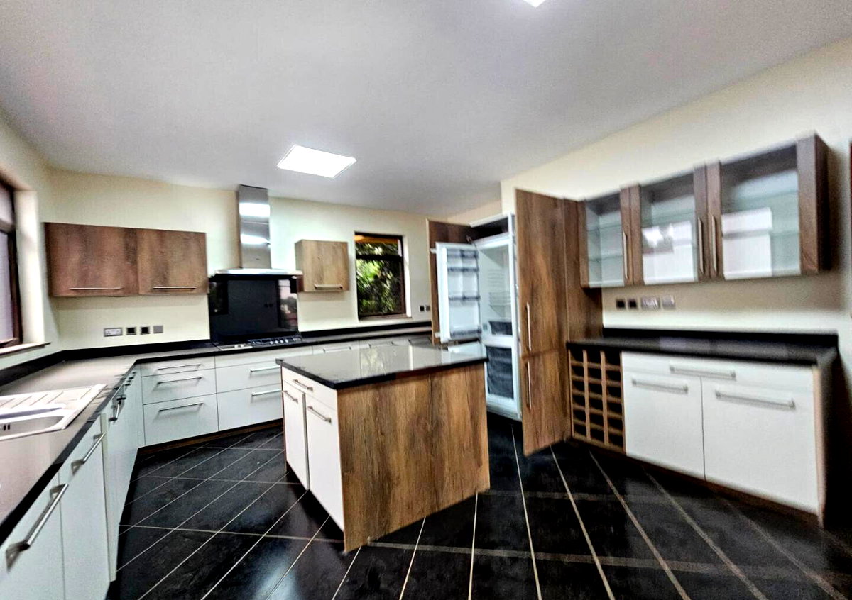 Garden Townhouse with 5BR at KSh 85M