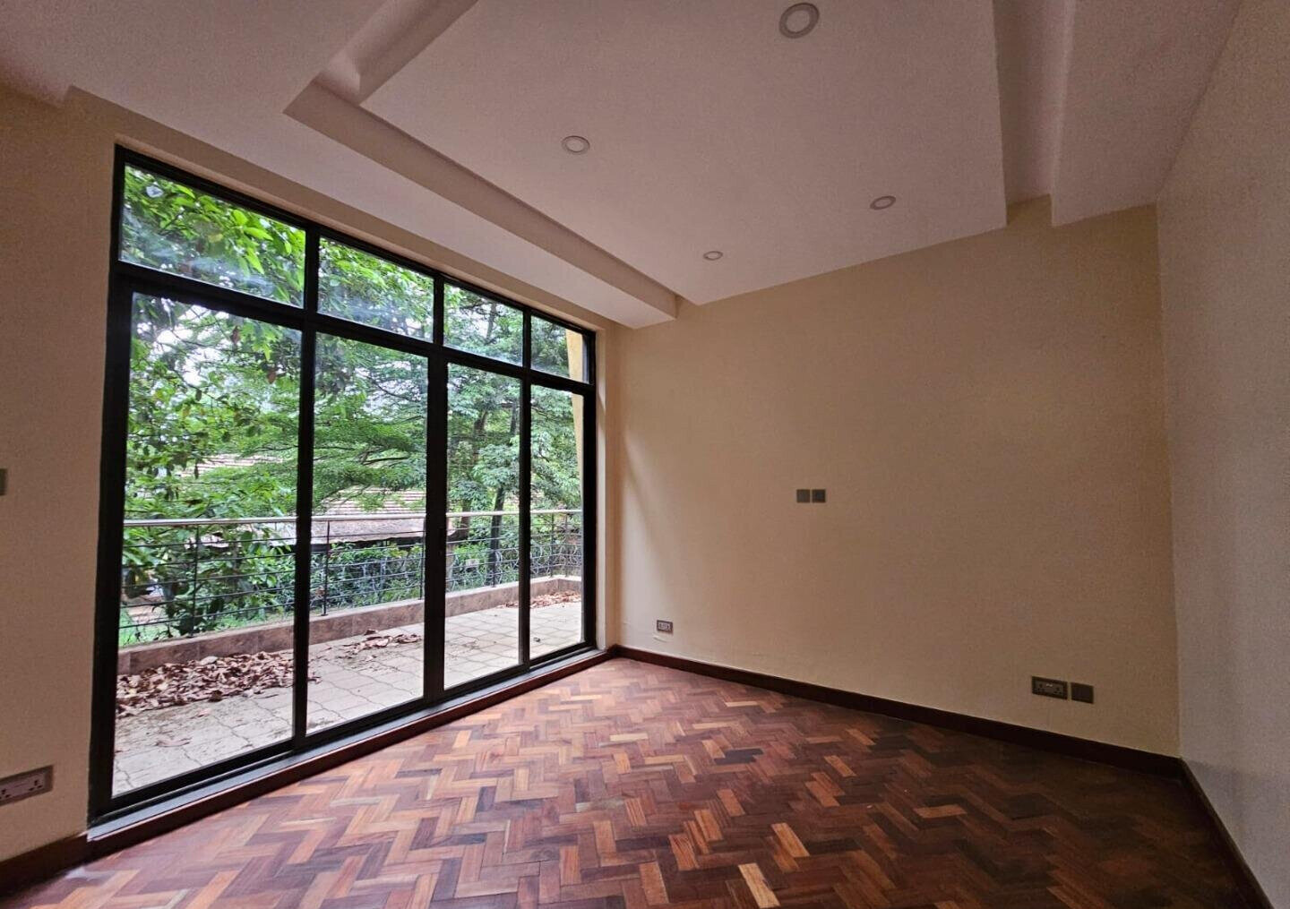 Garden Townhouse with 5BR at KSh 85M