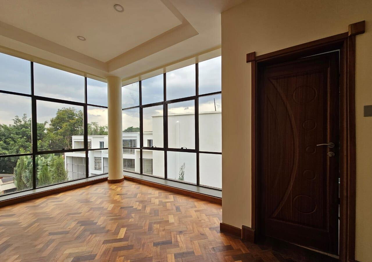 Garden Townhouse with 5BR at KSh 85M