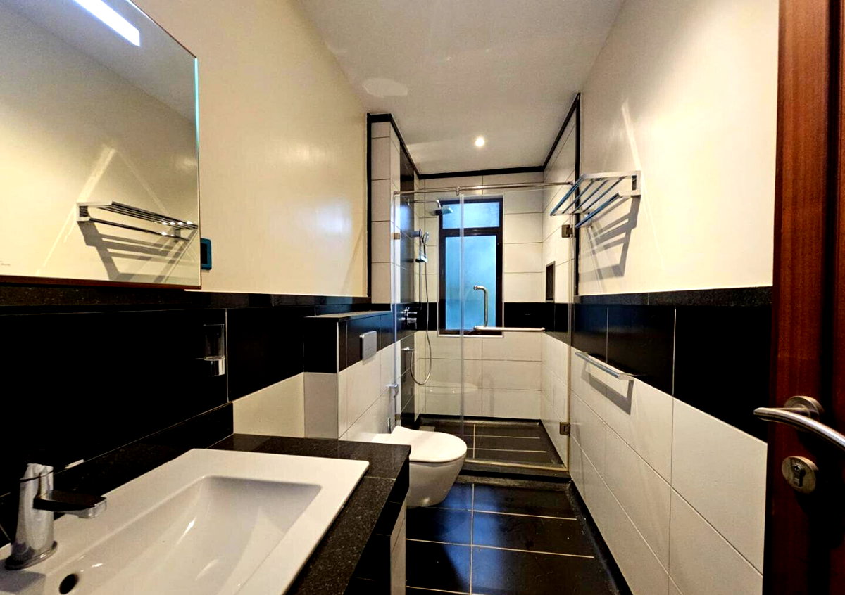 Garden Townhouse with 5BR at KSh 85M