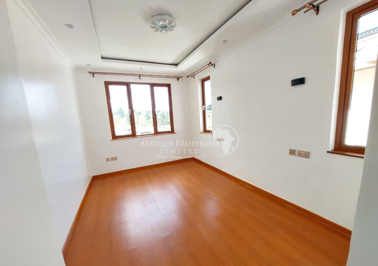 Luxury 5BR Villa at KSh 300K