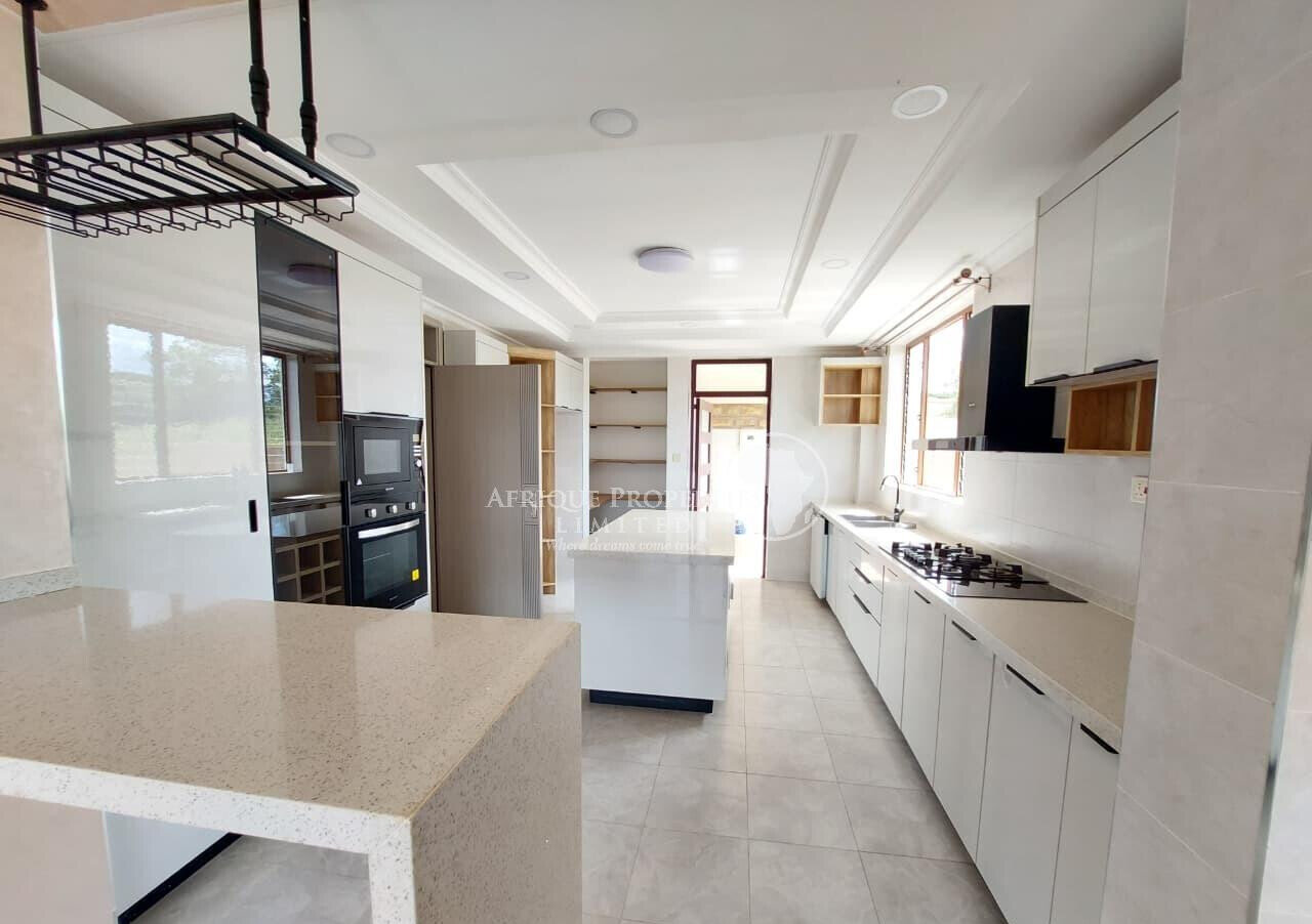 Luxury 5BR Villa at KSh 300K