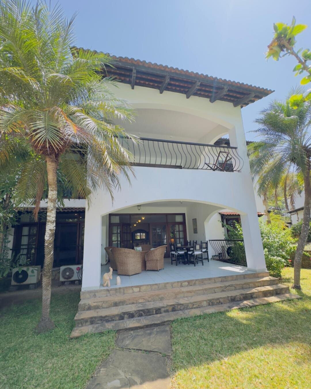 2BR Split-Level Maisonette with Pool Access – Malindi