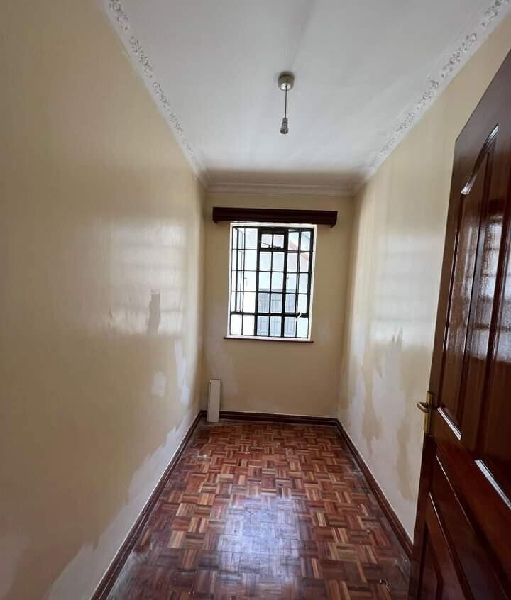 Pet-Friendly 5-Ensuite Townhouse with DSQ - Lavington