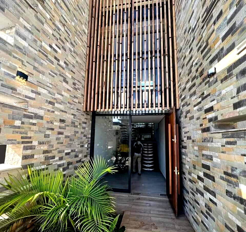 3-Bed Garden Villa with Clubhouse Access - Spring Valley