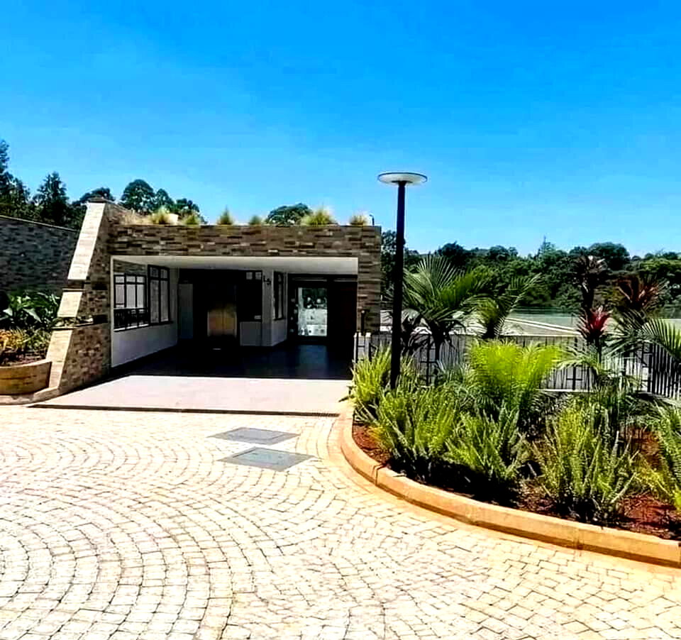 3-Bed Garden Villa with Clubhouse Access - Spring Valley