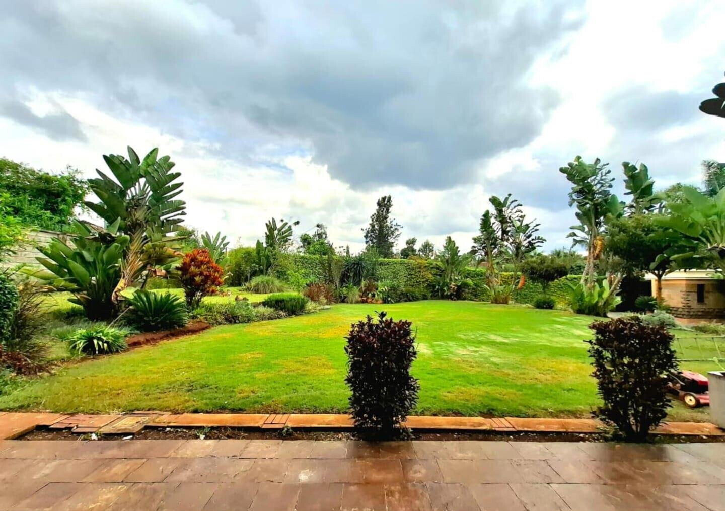 Half Acre 5BR Garden Home for KSh 450K