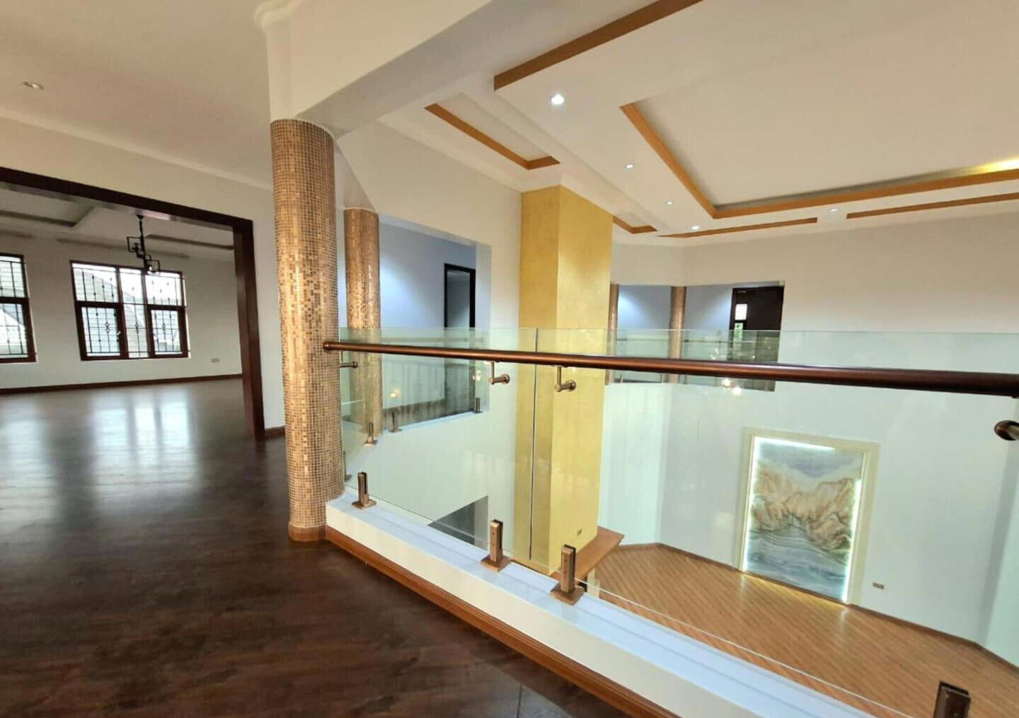 Half Acre 5BR Garden Home for KSh 450K